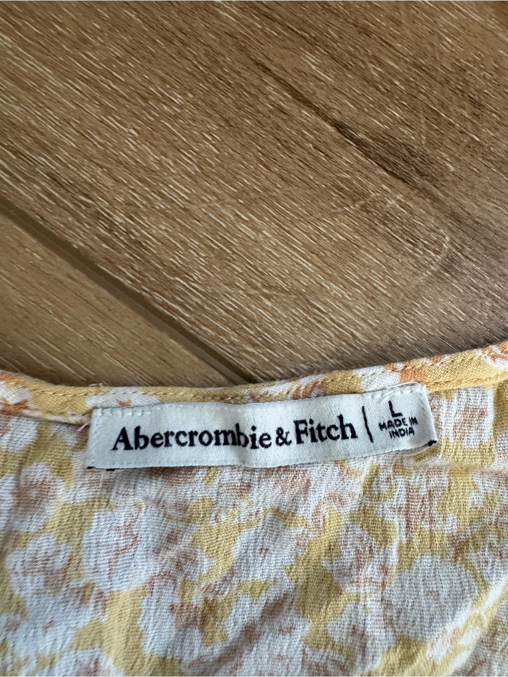 Abercrombie&Fitch floral tie-front blouse yellow multicolored print size L - Picture 2 of 6